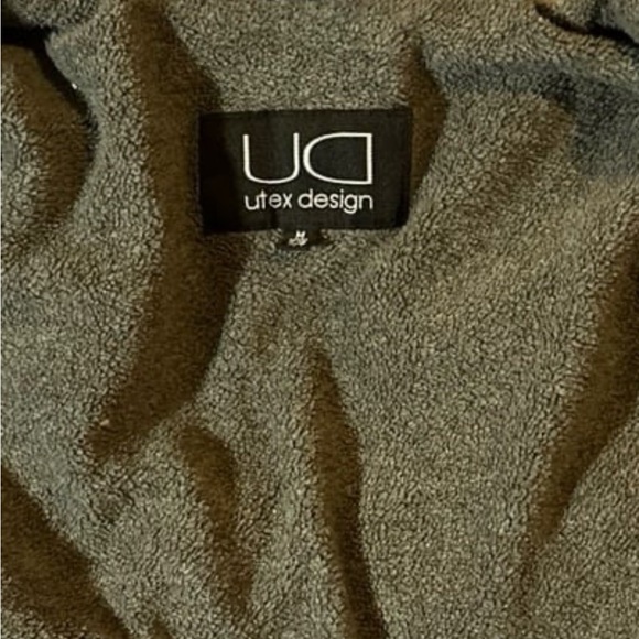 Utex Design Girls M 5/6 Puffer Jacket, EUC - Picture 3 of 7